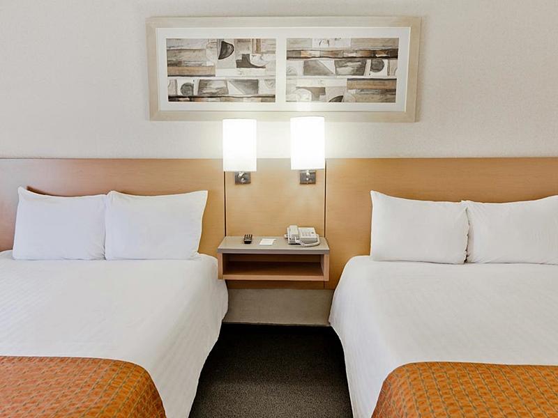City Express By Marriott Celaya Parque מראה חיצוני תמונה