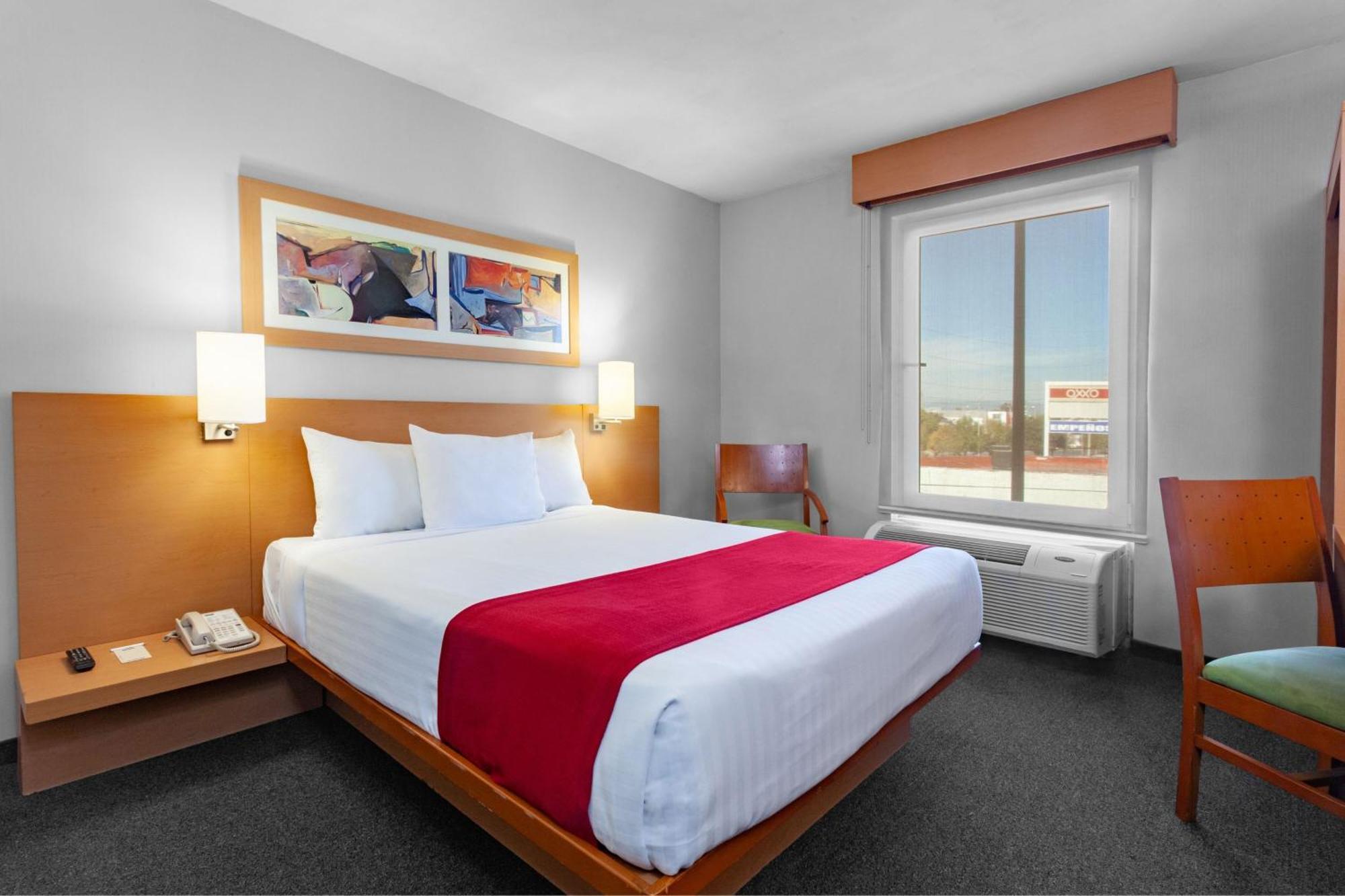 City Express By Marriott Celaya Parque מראה חיצוני תמונה
