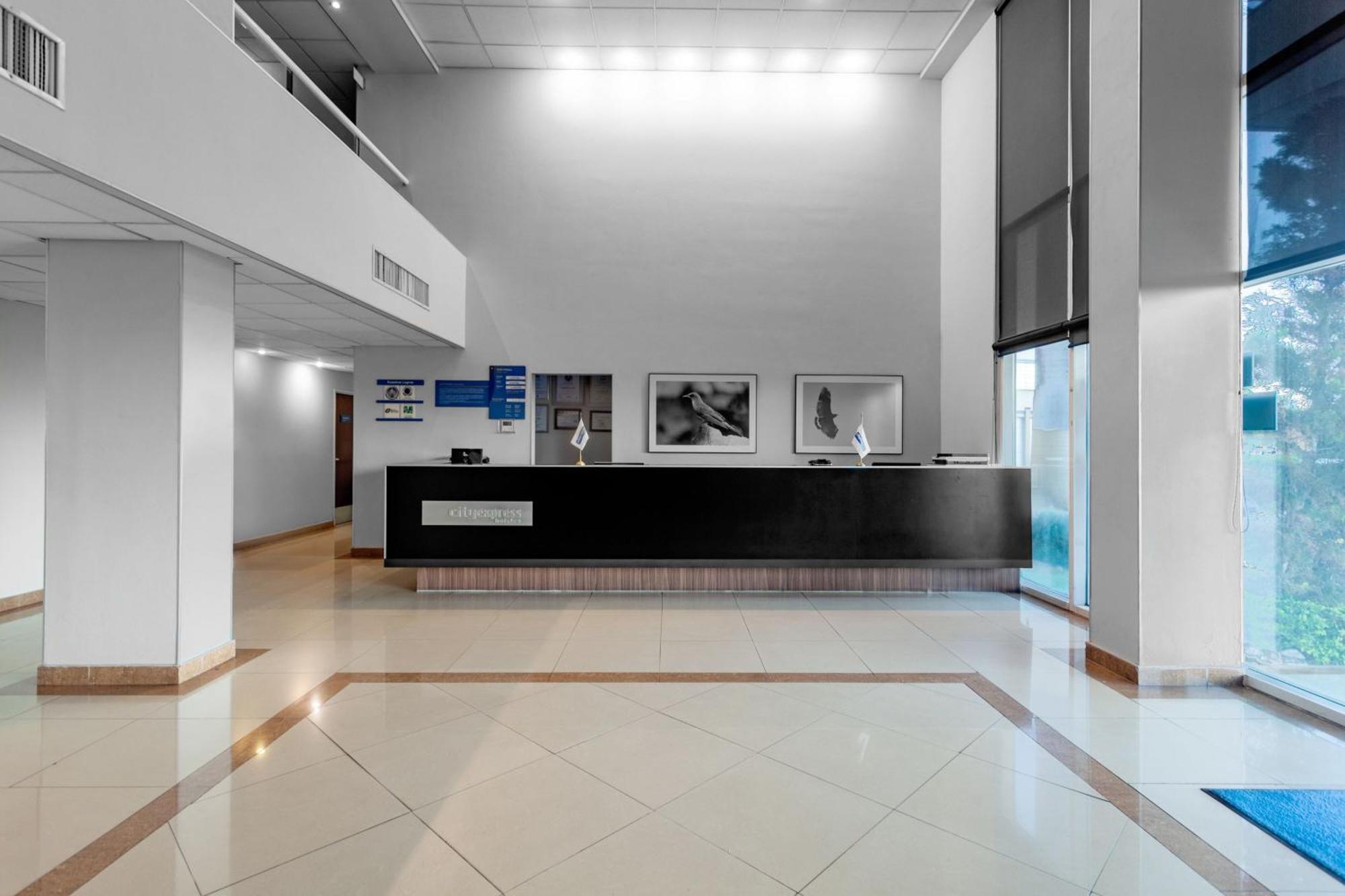 City Express By Marriott Celaya Parque מראה חיצוני תמונה