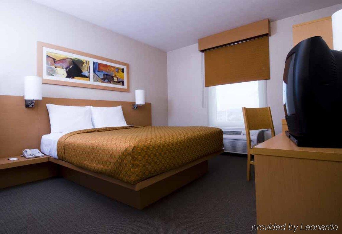 City Express By Marriott Celaya Parque חדר תמונה