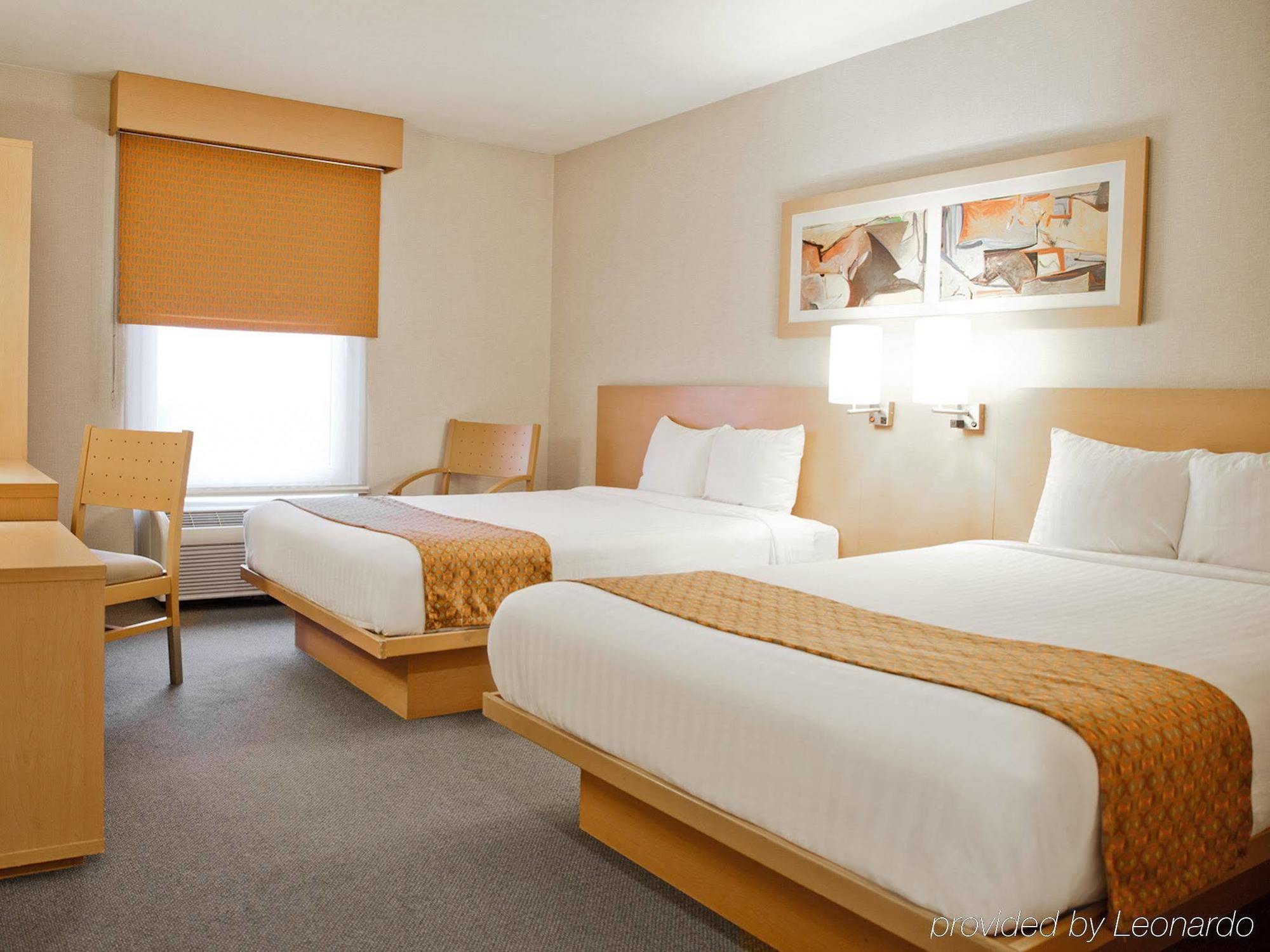 City Express By Marriott Celaya Parque מראה חיצוני תמונה